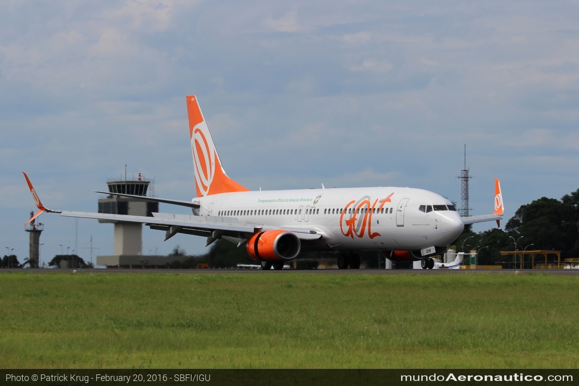 Boeing 737-800 PR-GUH
