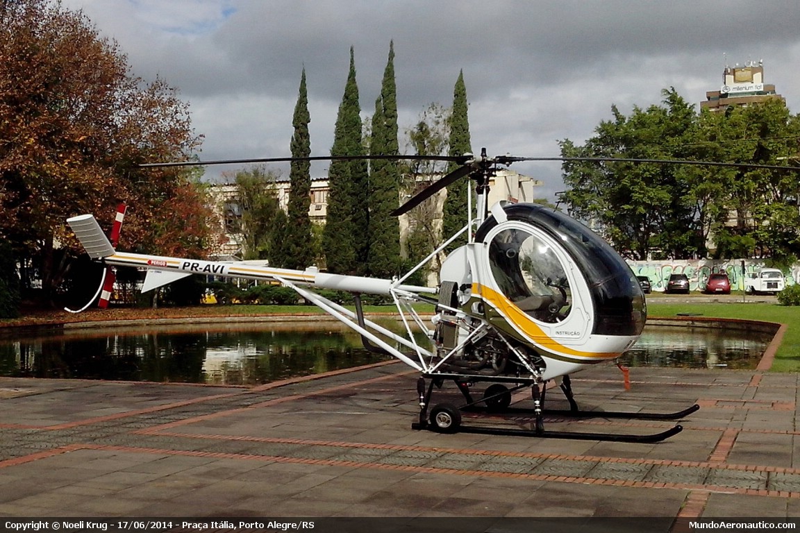 Schweizer 300CB PR-AVI